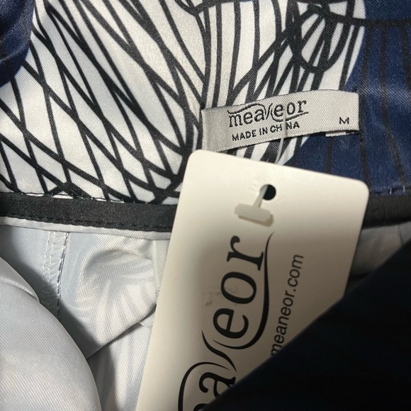 Meaneor Navy & White Floral A-Line Midi Skirt – Size M (NWT) - Picture 2 of 9